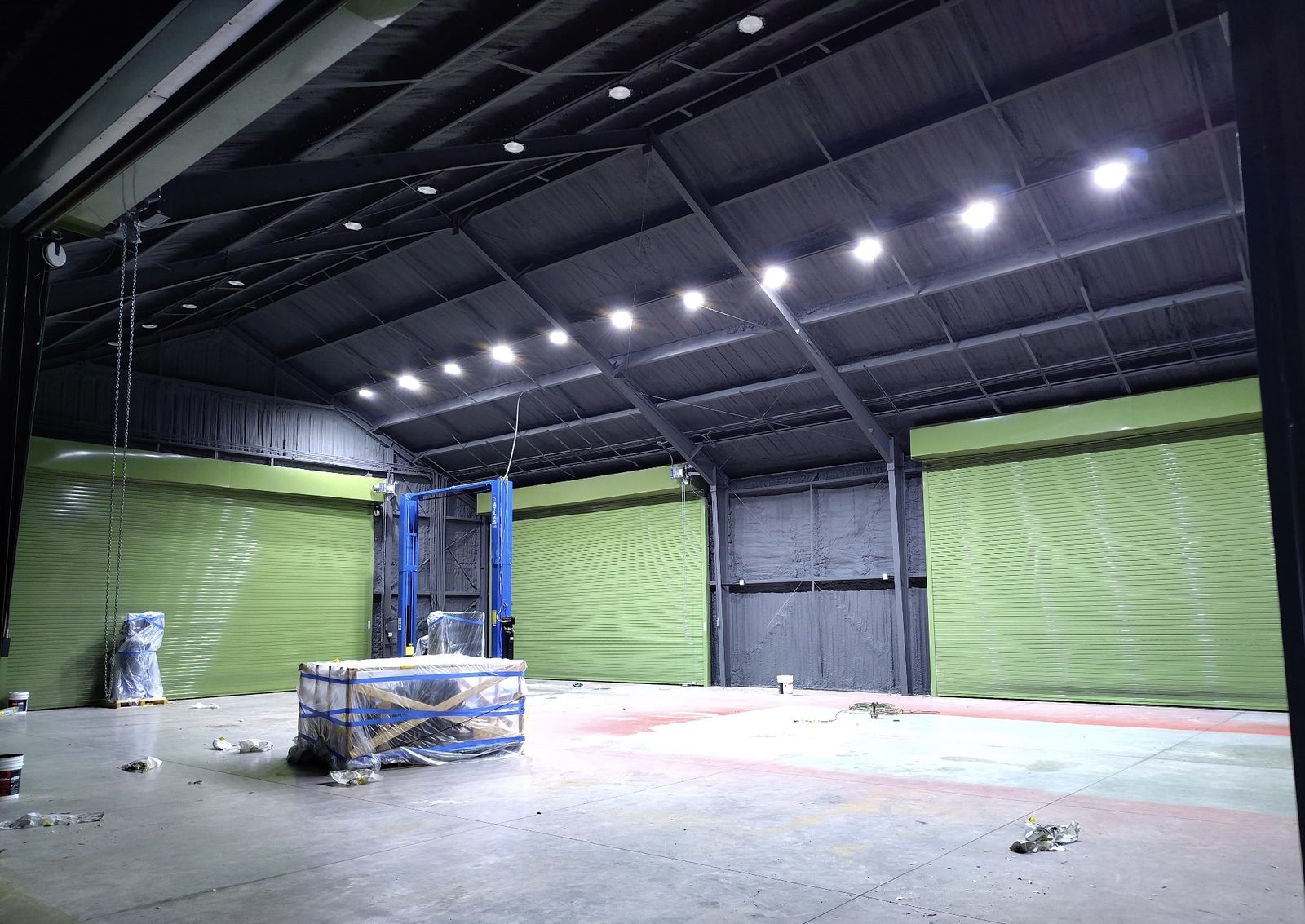 Commercial building interior fully insulated with closed-cell spray foam